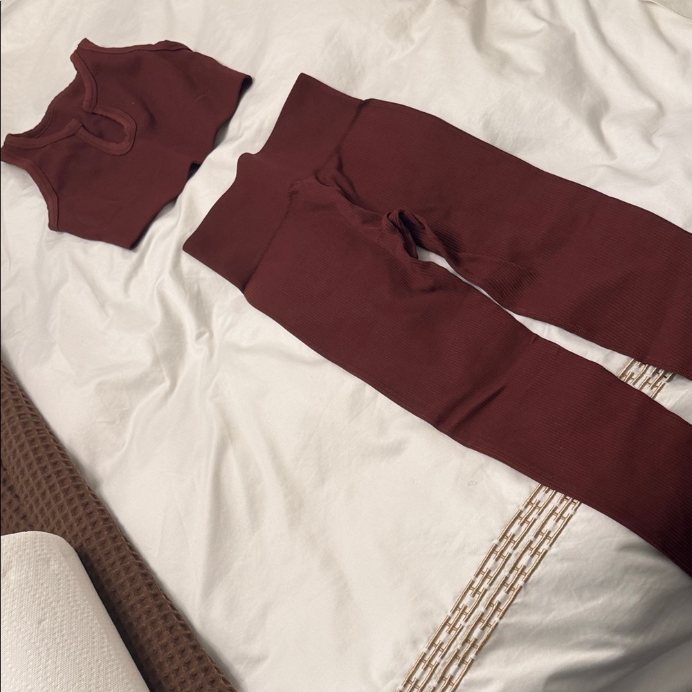 Ribbed Crop Tank & High-Waist Leggings Set - Burgundy